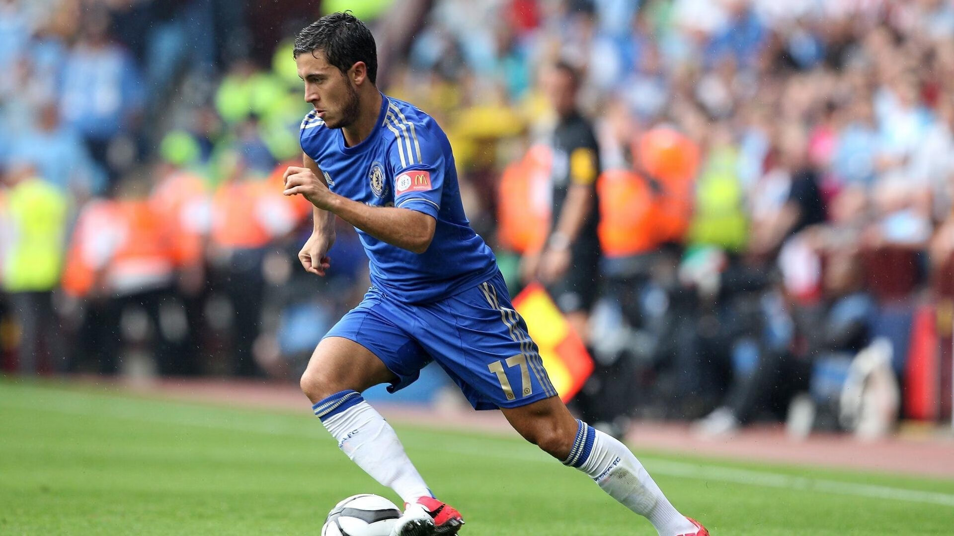 爱游戏中国官方登录入口网站-苏炳添参与纪录片讲述备赛心路，苏炳添破纪录采访