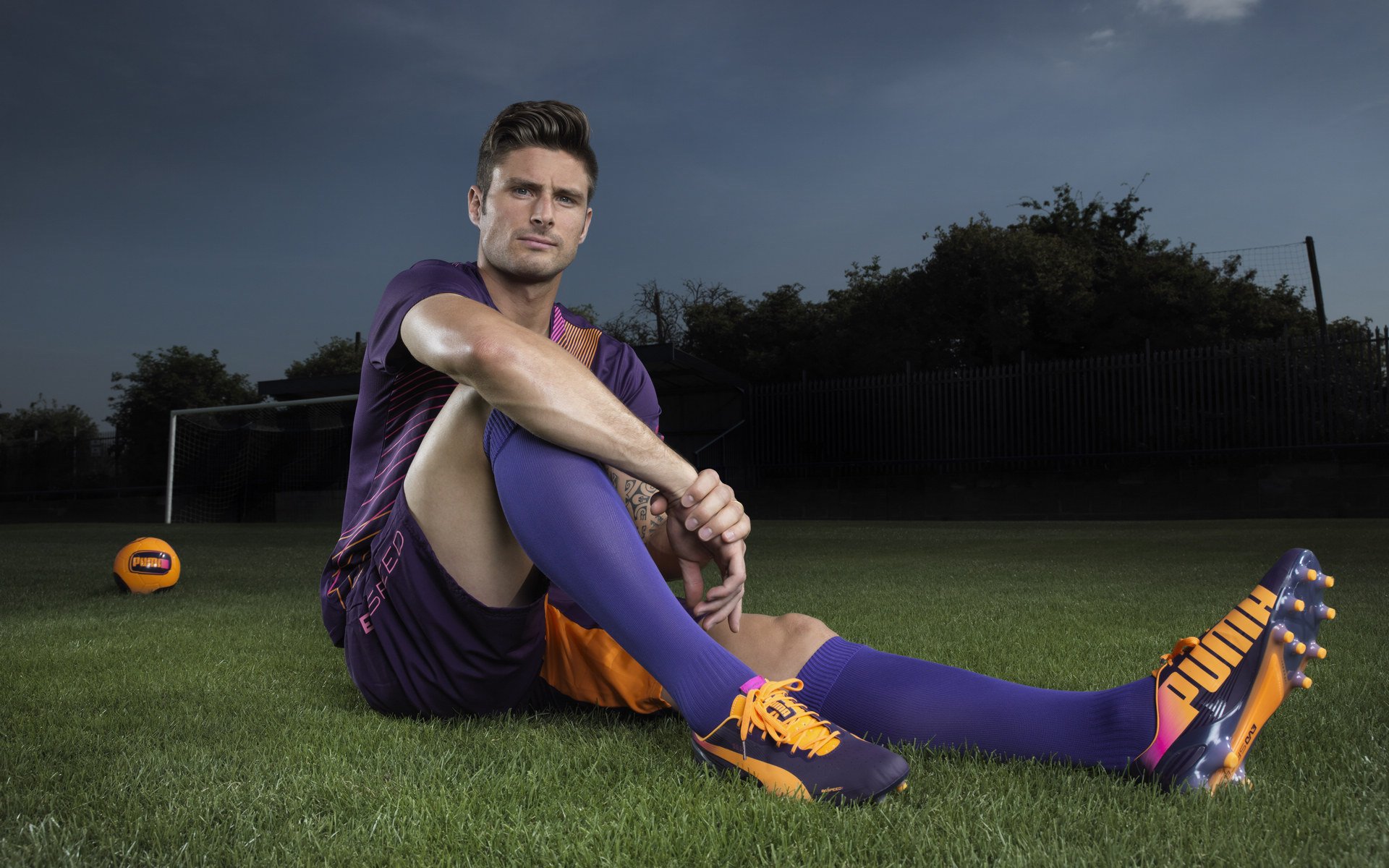 爱游戏中国官方网站平台-高尔的无畏突破精神，激发袋鼠队全员进攻潜力，高尔夫袋鼠男装简介